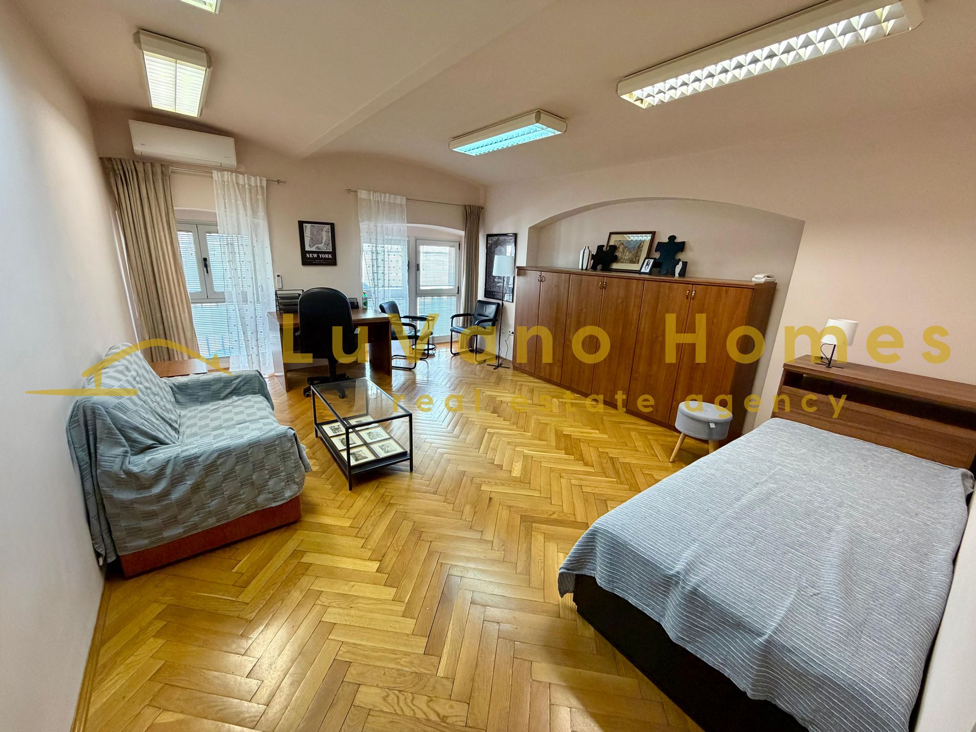 Rijeka, Centar – Stan 80 m², tri sobe, 1. kat, renoviran